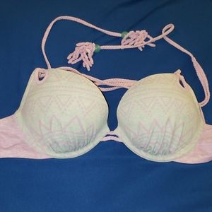 Push-up crisscrossed light lavender and turquoise